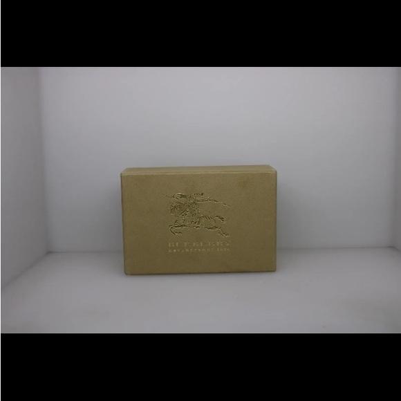 BURBERRY B4221 POLARIZED unisex round sunglasses - Picture 4 of 4